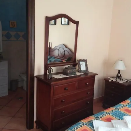 Vivelorural Casa Tassone, - Cadiz